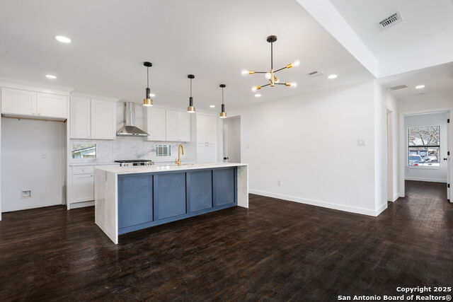 Image 8 of 59 For 320 Hickman  