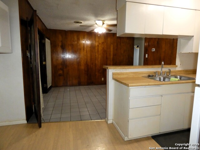 Listing photo id 19 for 3947 Gayle  