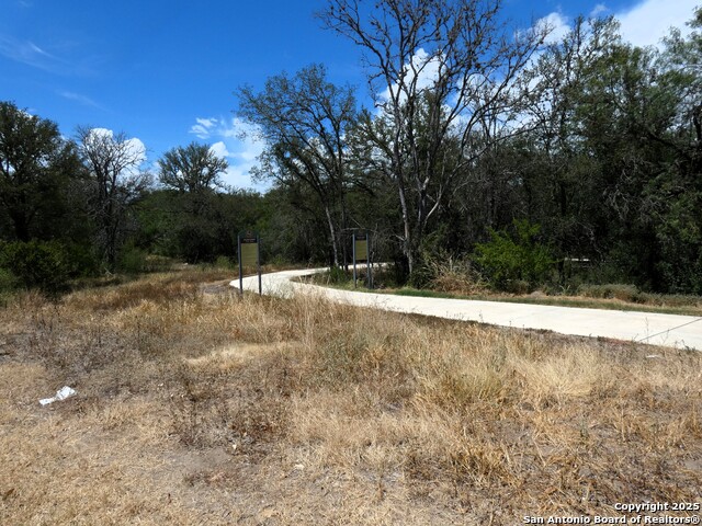 Listing photo id 32 for 3947 Gayle  