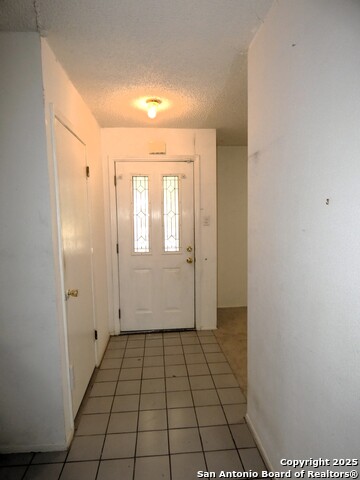 Listing photo id 3 for 3947 Gayle  