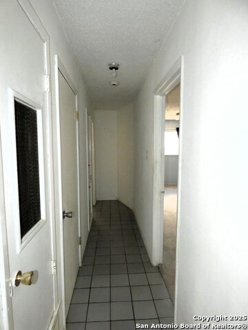 Listing photo id 6 for 3947 Gayle  