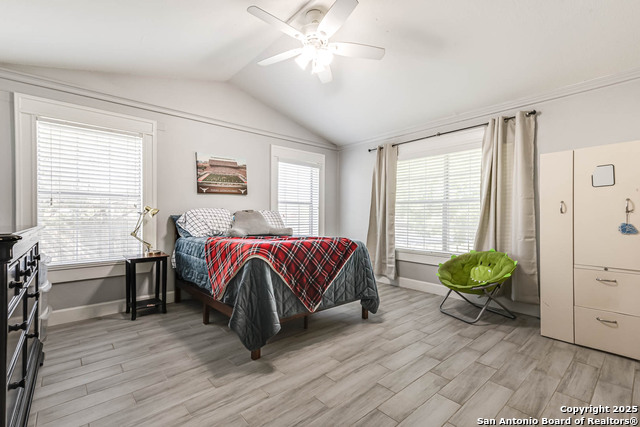 Image 19 of 27 For 1299 Oakridge