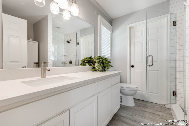 Image 20 of 27 For 1299 Oakridge