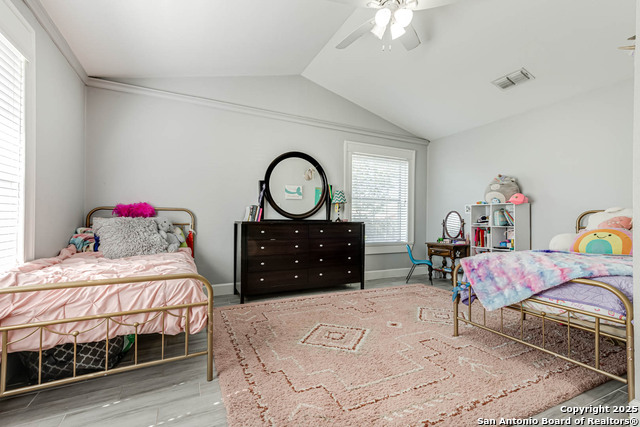 Image 21 of 27 For 1299 Oakridge