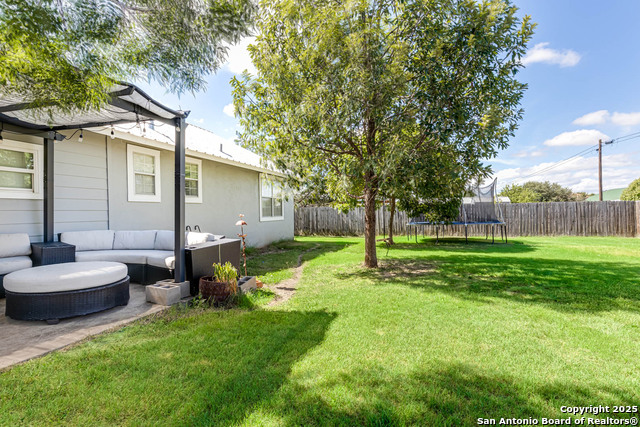 Image 24 of 27 For 1299 Oakridge