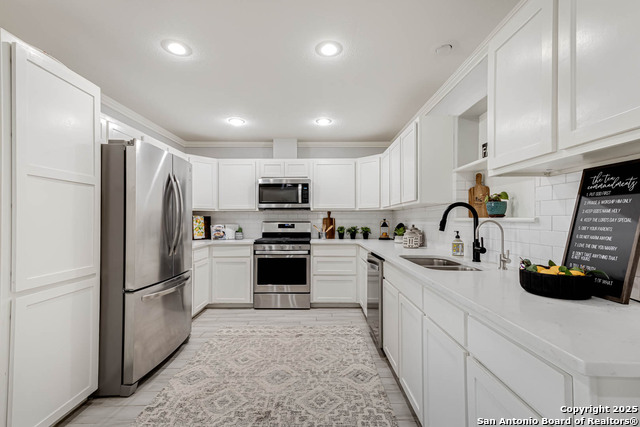 Image 3 of 27 For 1299 Oakridge