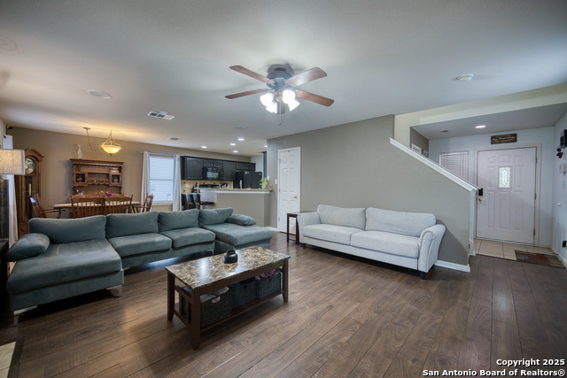 Image 4 of 21 For 16014 Dominic