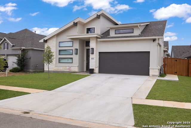 Listing photo id 0 for 613 Meade