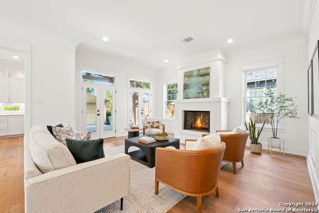 Image 9 of 39 For 859 Estes  