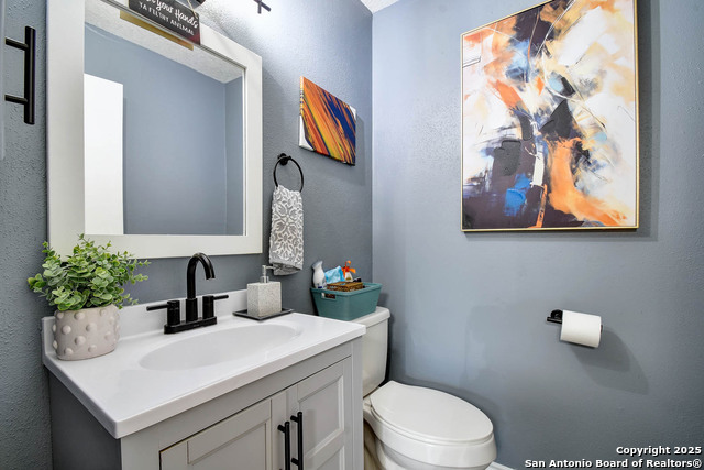 Listing photo id 13 for 8110 Timber Grove