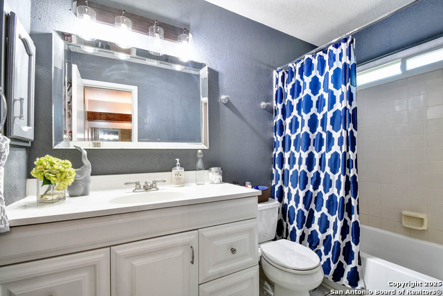 Listing photo id 18 for 8110 Timber Grove