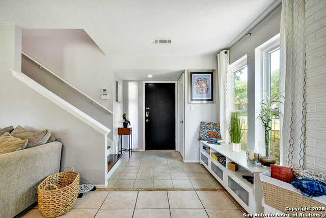 Listing photo id 1 for 8110 Timber Grove