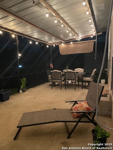 Listing photo id 31 for 8110 Timber Grove