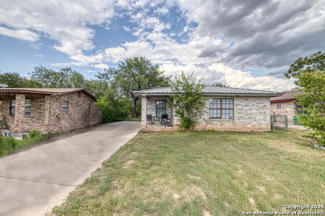 Details for 258 Prairie St, Uvalde, TX 78801