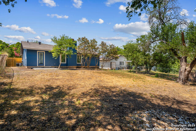Image 22 of 25 For 204 Green Meadows