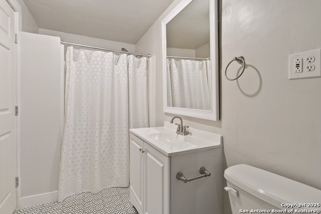 Image 24 of 28 For 141 Wildwood Ln