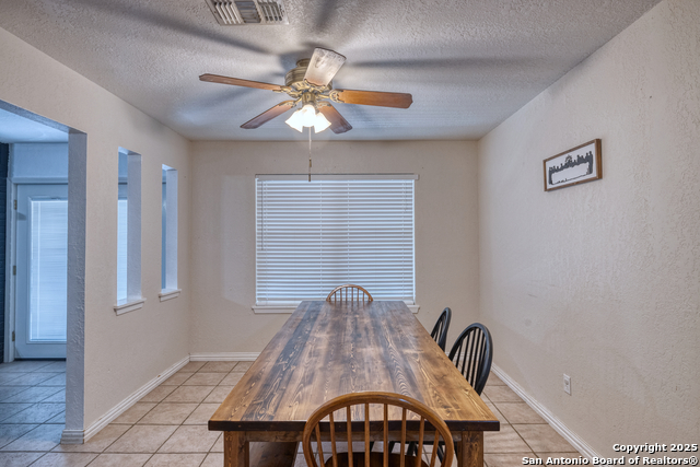 Listing photo id 15 for 114 Kim Dr  