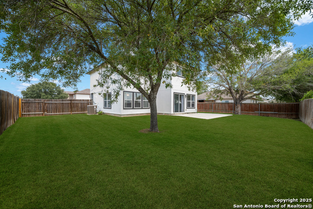 Listing photo id 25 for 215 Chisholm