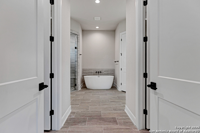 Image 7 of 40 For 173 Pine Valley Dr