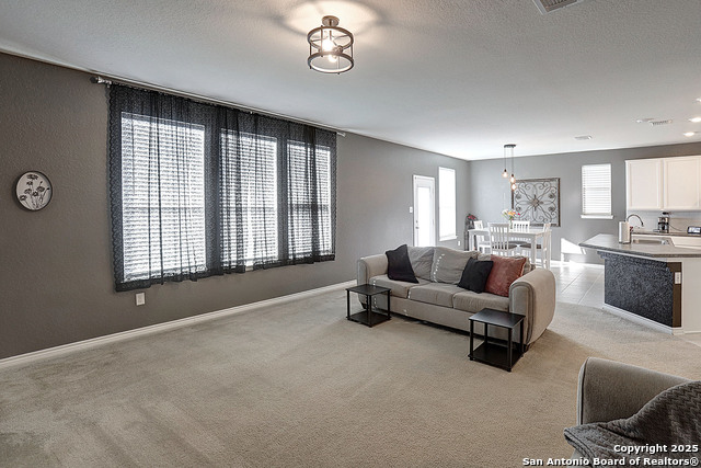 Image 9 of 33 For 8239 Phantom Field