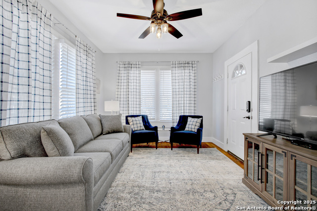 Image 6 of 16 For 220 Beauregard Blvd  2