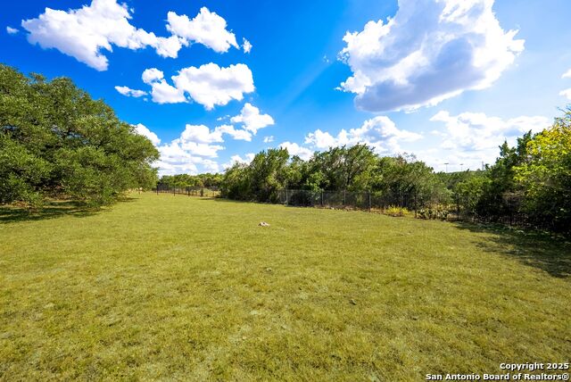 Image 39 of 45 For 910 Foxton Dr