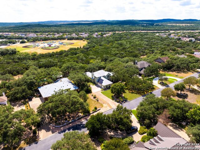 Image 42 of 45 For 910 Foxton Dr