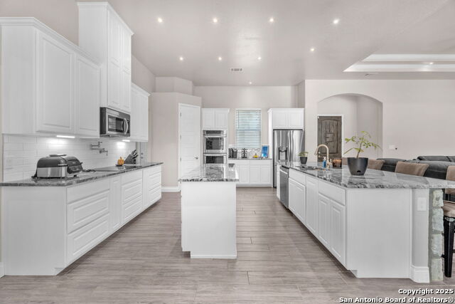 Image 12 of 43 For 221 Cibolo Ridge Dr