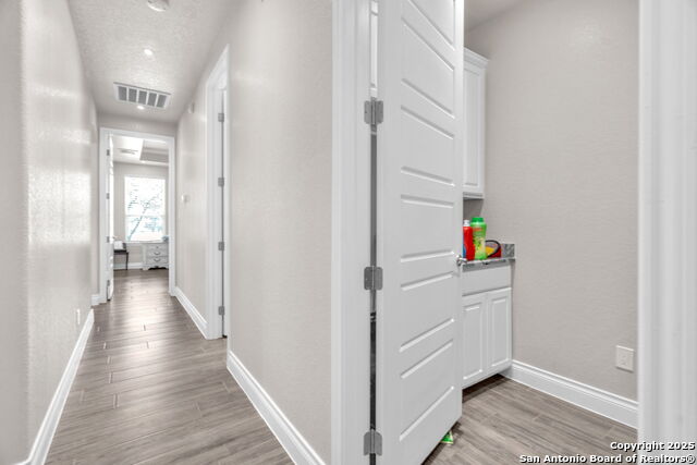 Image 25 of 43 For 221 Cibolo Ridge Dr