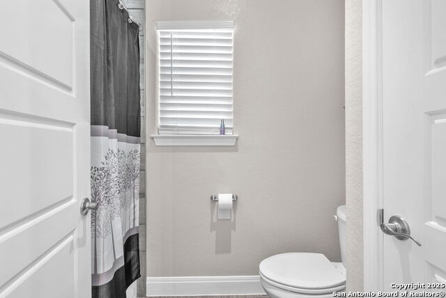 Image 30 of 43 For 221 Cibolo Ridge Dr
