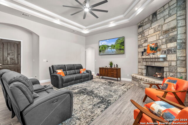 Image 9 of 43 For 221 Cibolo Ridge Dr