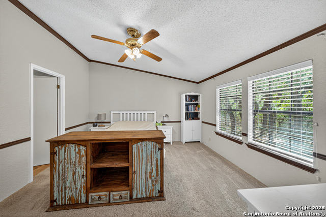Image 13 of 27 For 455 Oak View