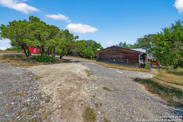 Image 3 of 27 For 455 Oak View