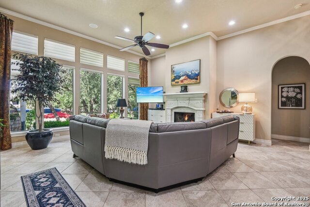 Image 13 of 81 For 27719 Woodway Bend