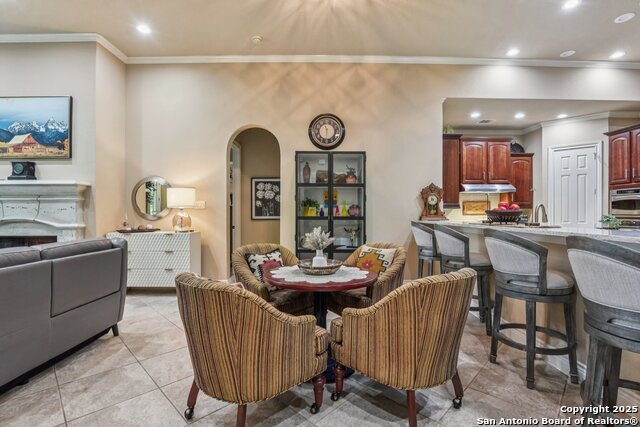 Image 20 of 81 For 27719 Woodway Bend