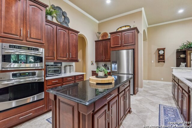 Image 22 of 81 For 27719 Woodway Bend