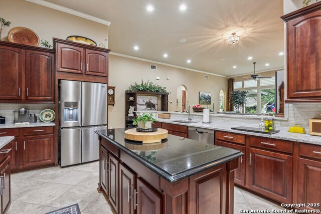 Image 23 of 81 For 27719 Woodway Bend