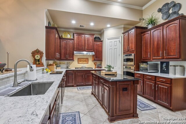 Image 25 of 81 For 27719 Woodway Bend