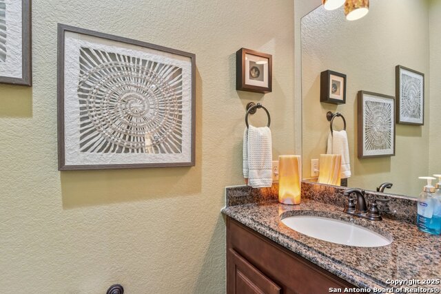Image 46 of 81 For 27719 Woodway Bend