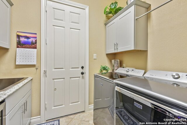 Image 57 of 81 For 27719 Woodway Bend