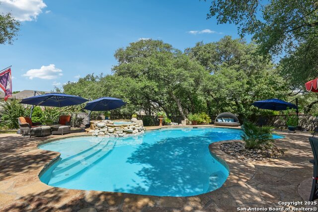 Image 61 of 81 For 27719 Woodway Bend