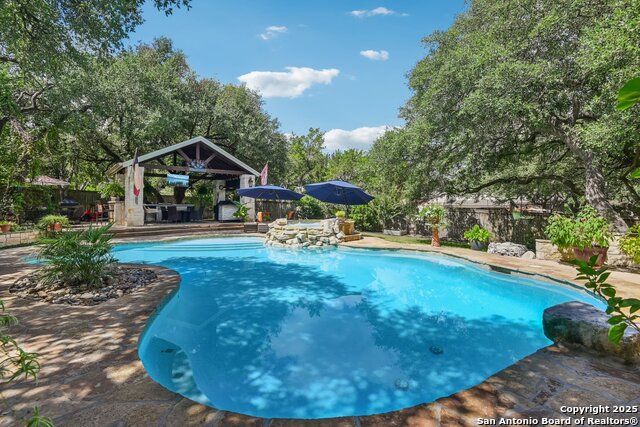 Image 62 of 81 For 27719 Woodway Bend