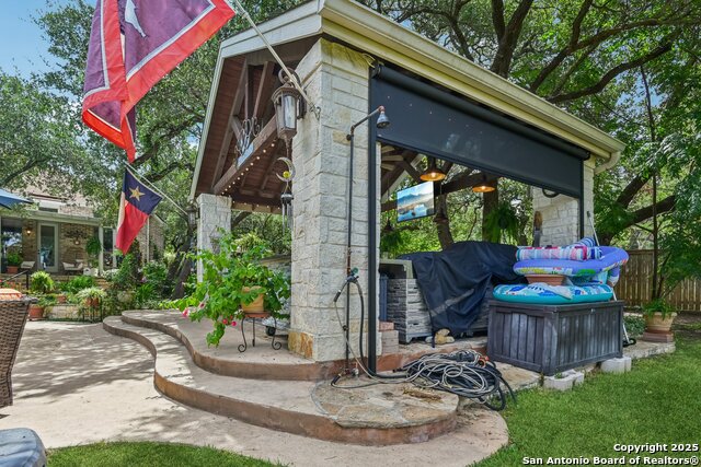 Image 70 of 81 For 27719 Woodway Bend