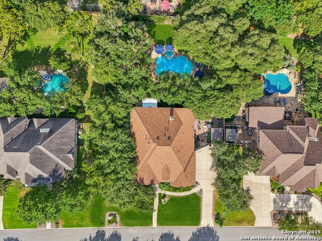 Image 76 of 81 For 27719 Woodway Bend