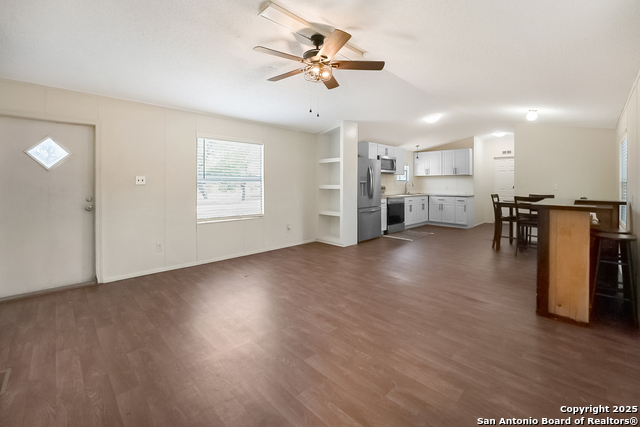 Image 14 of 25 For 25335 Pleasanton Rd