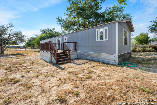 Image 9 of 25 For 25335 Pleasanton Rd