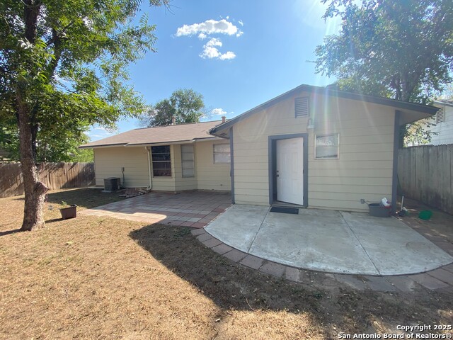 Image 23 of 24 For 6406 Cedarhill
