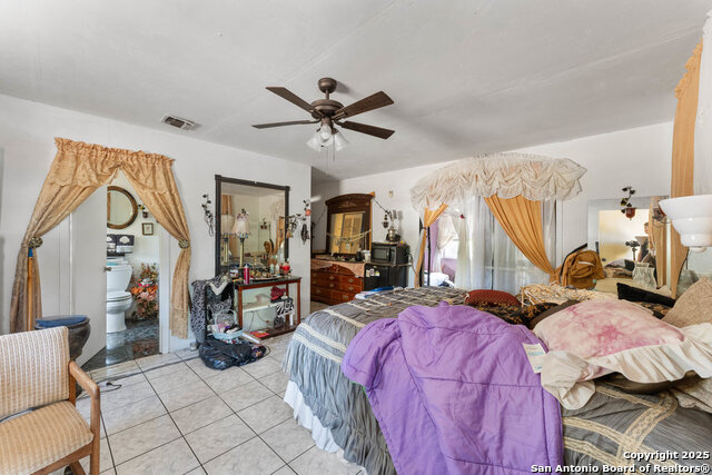 Image 20 of 38 For 5318 Costa Mesa
