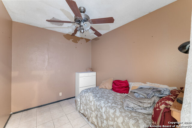 Image 9 of 38 For 5318 Costa Mesa