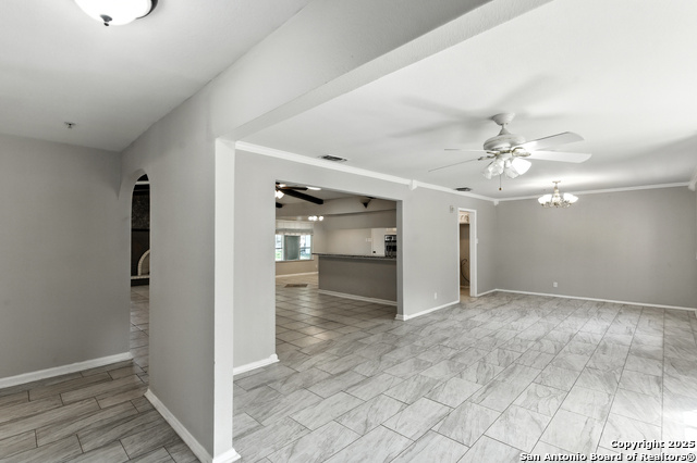 Image 12 of 42 For 202 Shalimar Dr